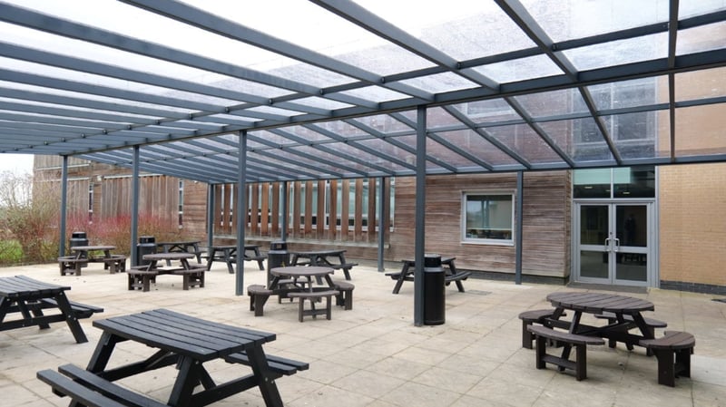 How to create the perfect outdoor dining solution at your school